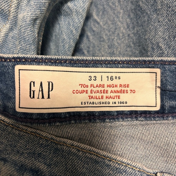 New never worn Gap 70’s flare high rise jeans. Size 33 regular - Picture 15 of 15